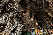 The great Chola temples of Tamil Nadu - the Sri Meenakshi-Sundareshwarar Temple of Madurai. the Pudu-mandapam occupied by brass merchants and tailors  